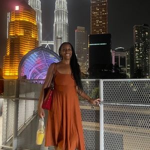 Meet your Posher, Angela